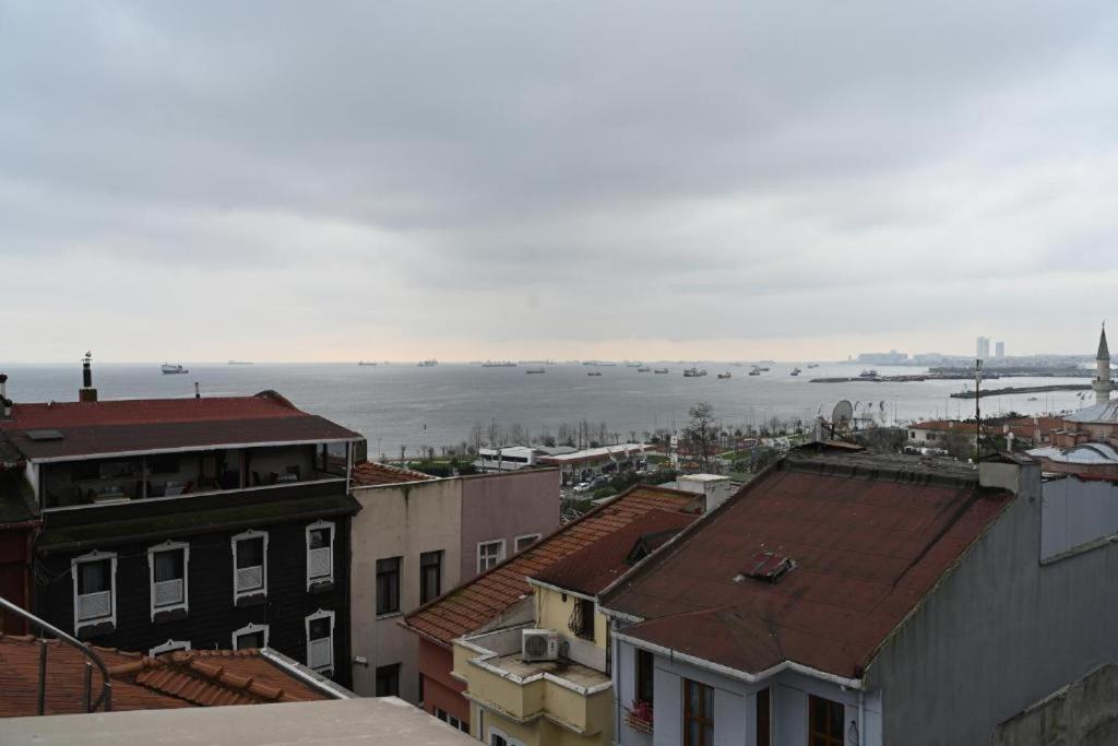Albatros * Istanbul