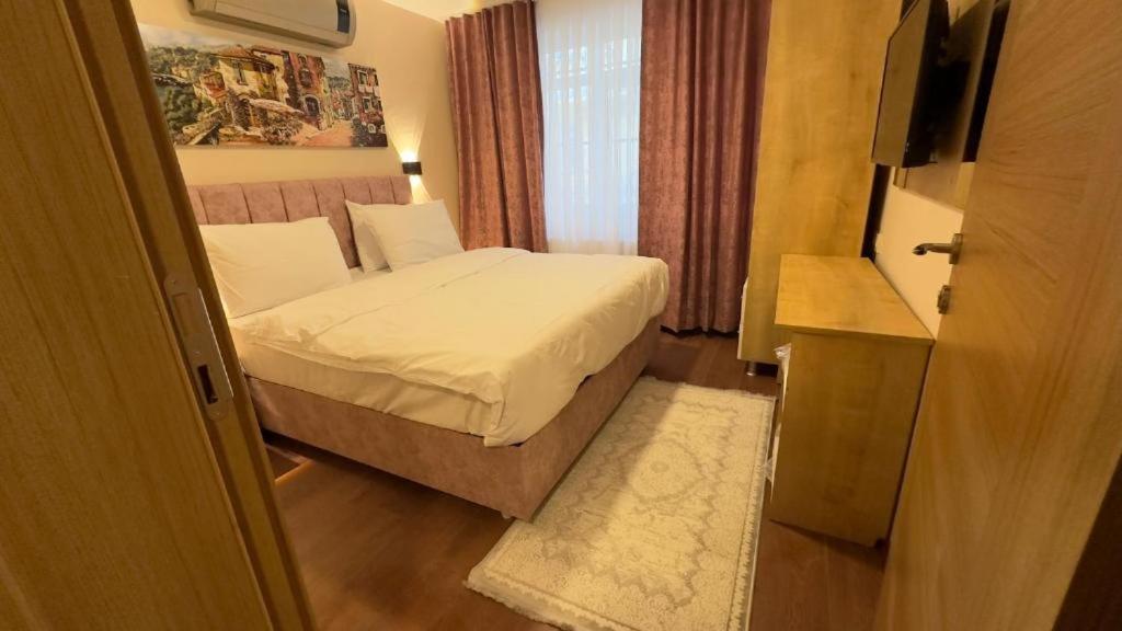 Albatros Apartment *